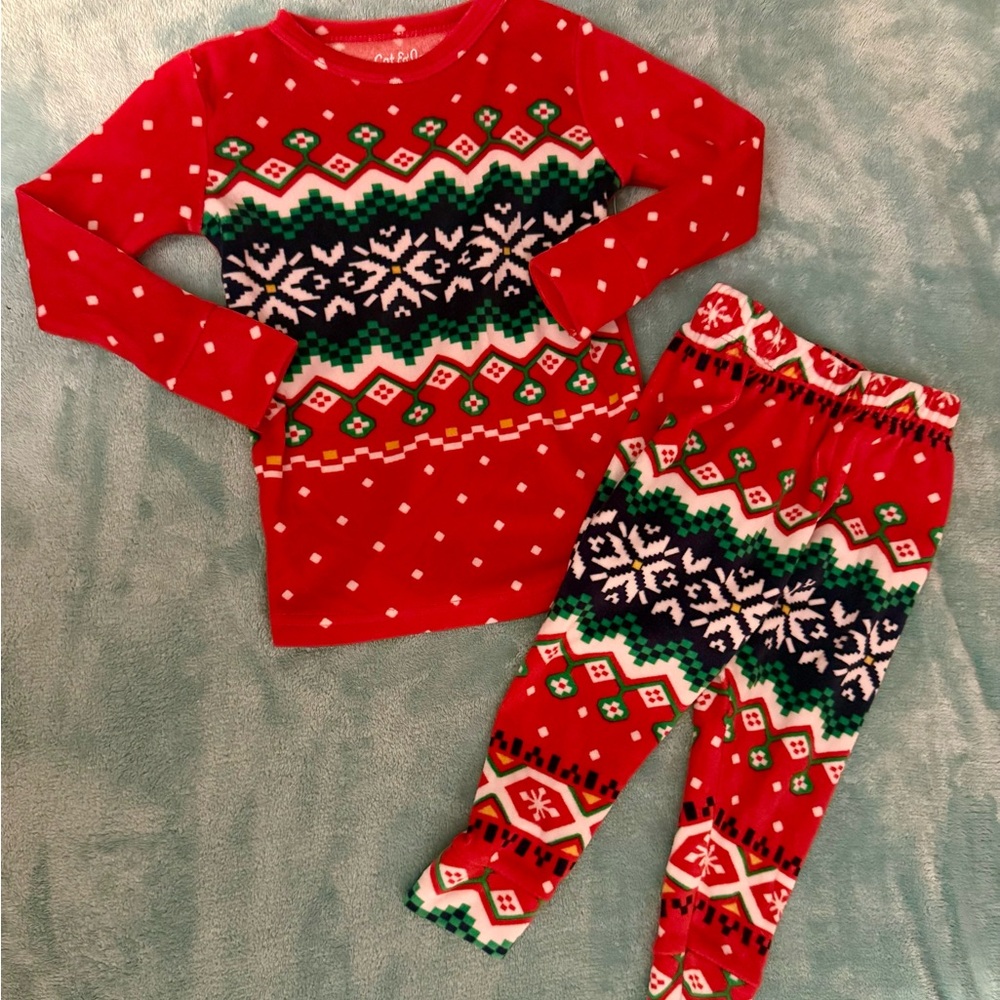 Cat & Jack Red and Green Kids Pajama Set
